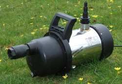 Garden Steelpump provides pressurised water